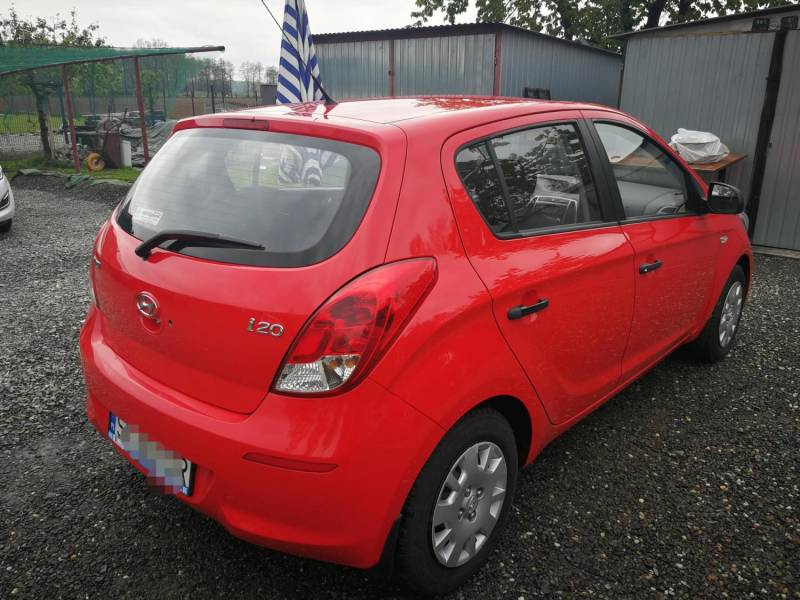 ox_hyundai-i20-krajowy-2013r-klima-nowe-klocki-tarcze-olej