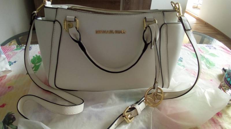 ox_torebka-michael-kors-kuferek
