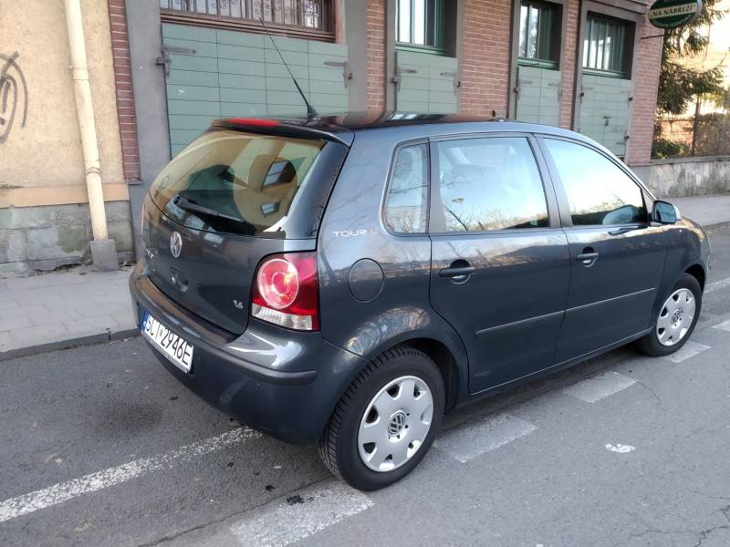 ox_vw-polo-14-benz-80km-wersja-tour-climatempomatparktronic-itp