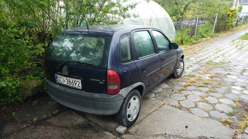 ox_sprzedam-opel-corsa-2000r-cena-2500