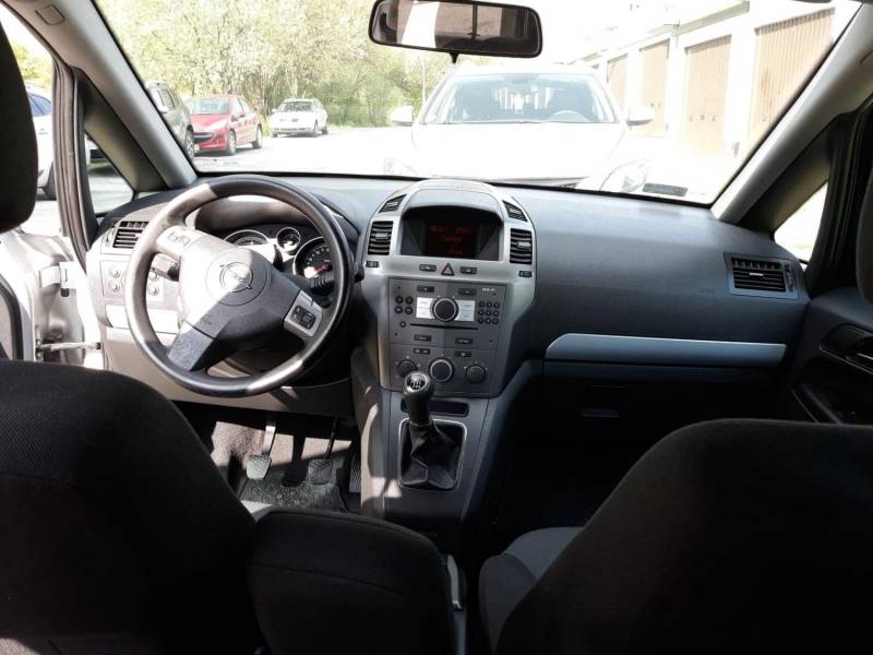 ox_opel-zafira-2006-19-cdti-150km