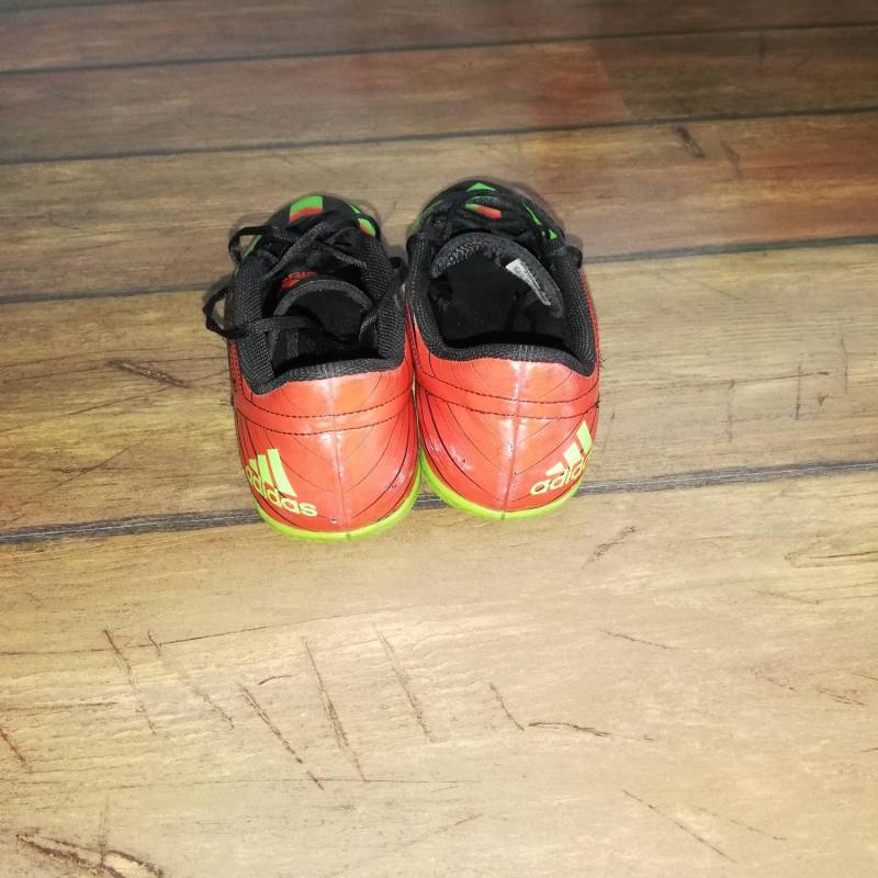 ox_buty-halowe-adidas
