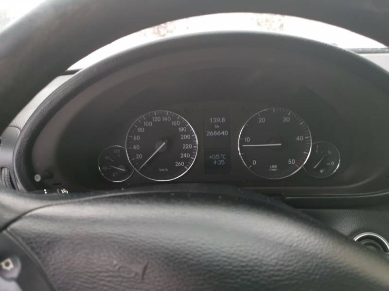 ox_mercedes-c-klasa-2007r
