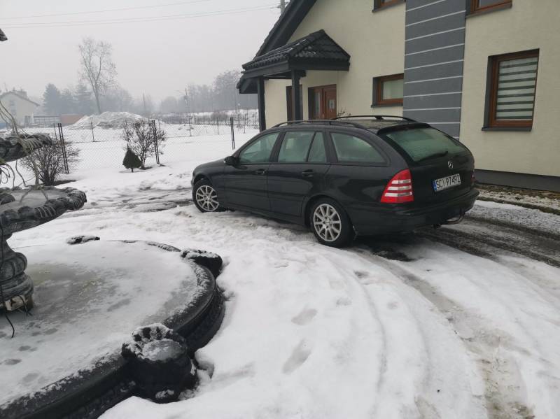 ox_mercedes-c-klasa-2007r