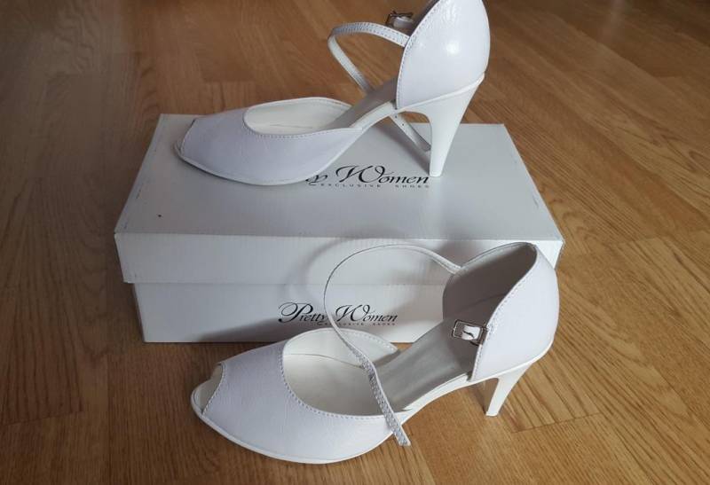 ox_sprzedam-suknie-slubna-rozmiar-42-buty-rozmiar-38-gratis