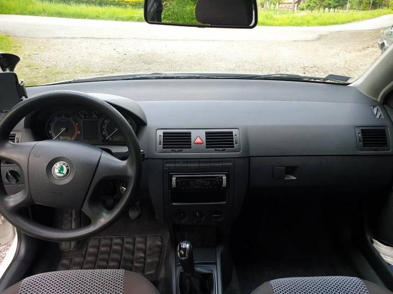 ox_skoda-fabia-active