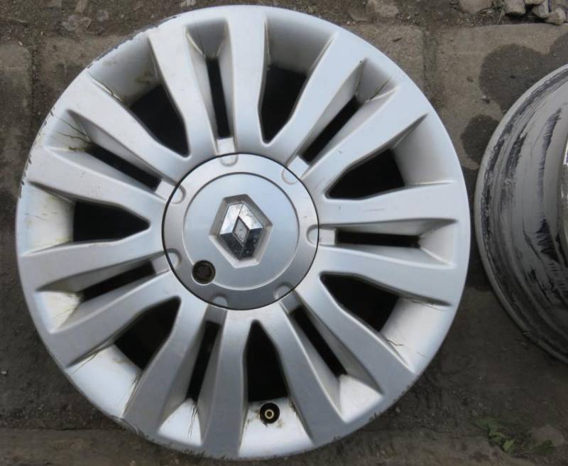ox_oryginalne-alufelgi-renault-clio-3-60jx15