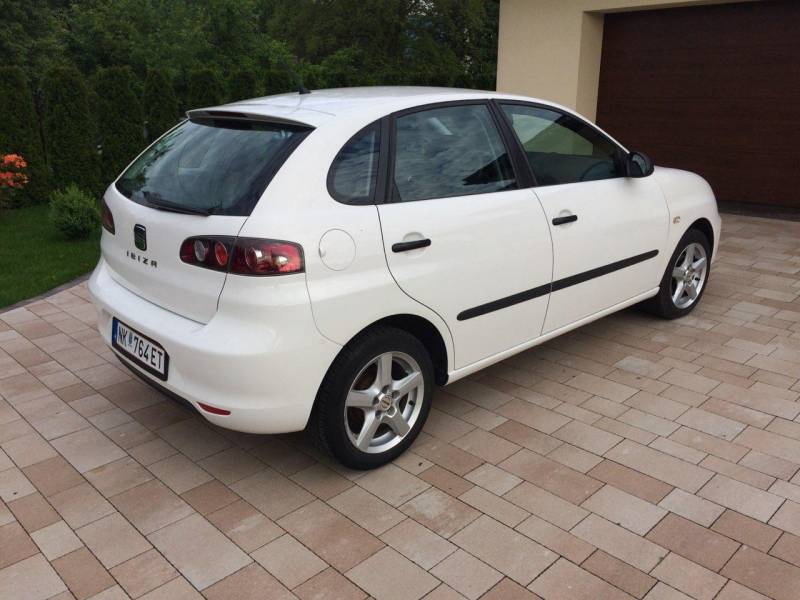 ox_seat-ibiza-14-benzyna-2008rokklimatroniktempomat108tys-km