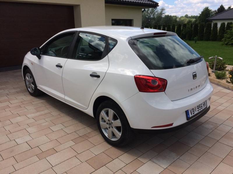ox_seat-ibiza-14-benzyna-2010-r-klimatyzacja-122-tys-km