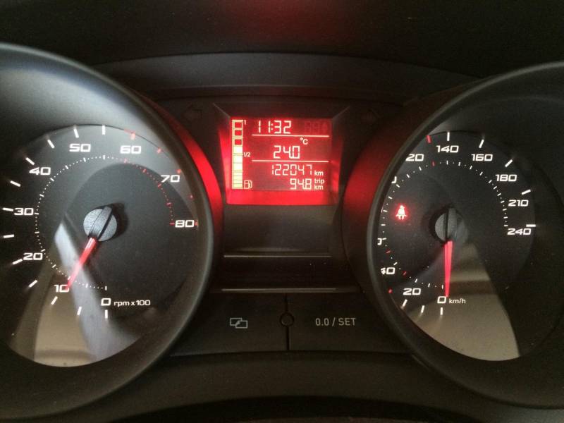 ox_seat-ibiza-14-benzyna-2010-r-klimatyzacja-122-tys-km