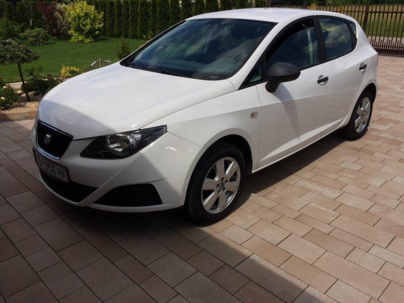 ox_seat-ibiza-2010-rok-12-benzyna-klimatyzacja-122tyskm