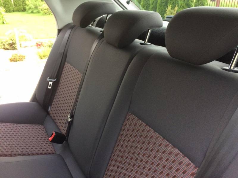 ox_seat-ibiza-2010-rok-12-benzyna-klimatyzacja-122tyskm