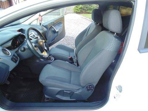 ox_ford-fiesta-mk-7