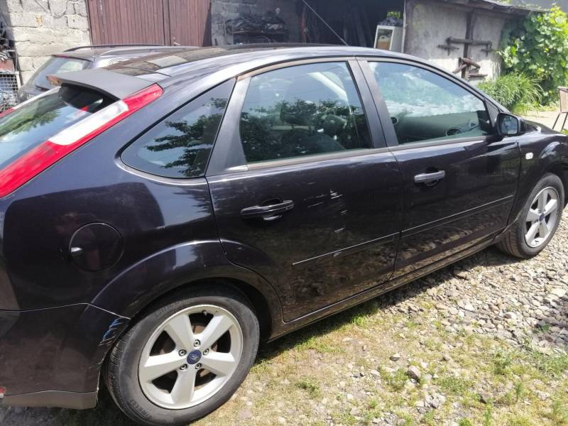 ox_sprzedam-ford-focus-2007