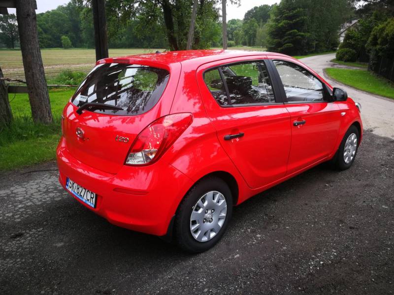 ox_okazja-hyundai-i20-krajowy-2013r-klima-nowe-klocki-tarcze-olej