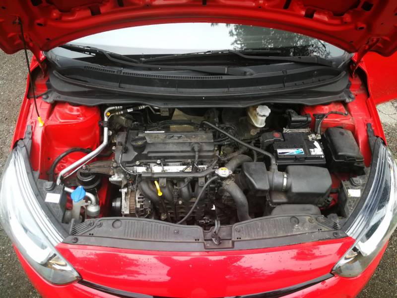 ox_okazja-hyundai-i20-krajowy-2013r-klima-nowe-klocki-tarcze-olej