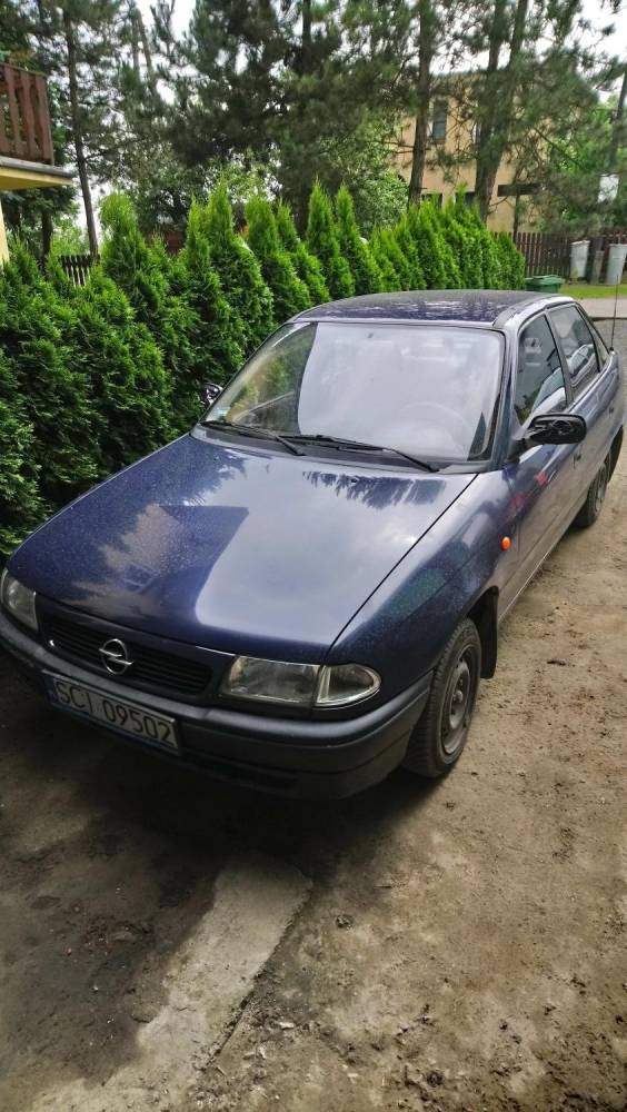 ox_sprzedam-opel-astra-classic-14-uszkodzony