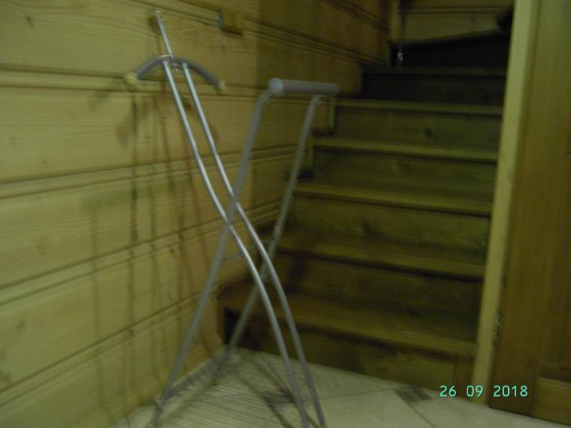 ox_elegancki-stojak-na-garderobe