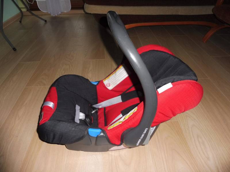 ox_sprzedam-fotelik-samochodowy-nosidelko-0-13-kg