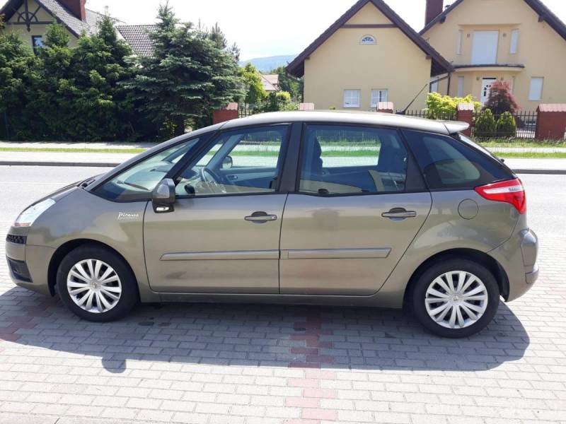 ox_citroen-c4-picasso-16-hdi-2010r