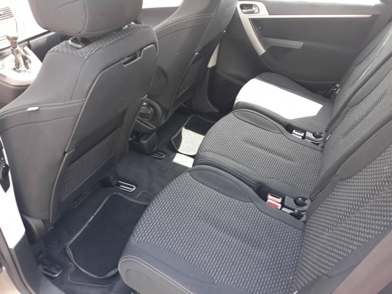 ox_citroen-c4-picasso-16-hdi-2010r