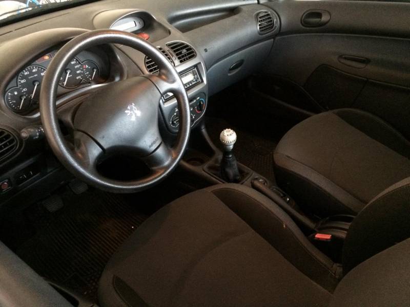 ox_peugeot-206-benzyna-2007r-klima