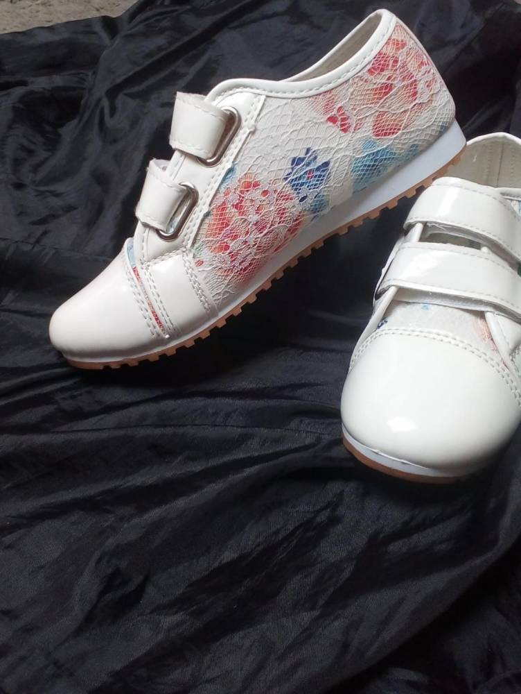 ox_sprzedam-nowe-buty-dzieciece