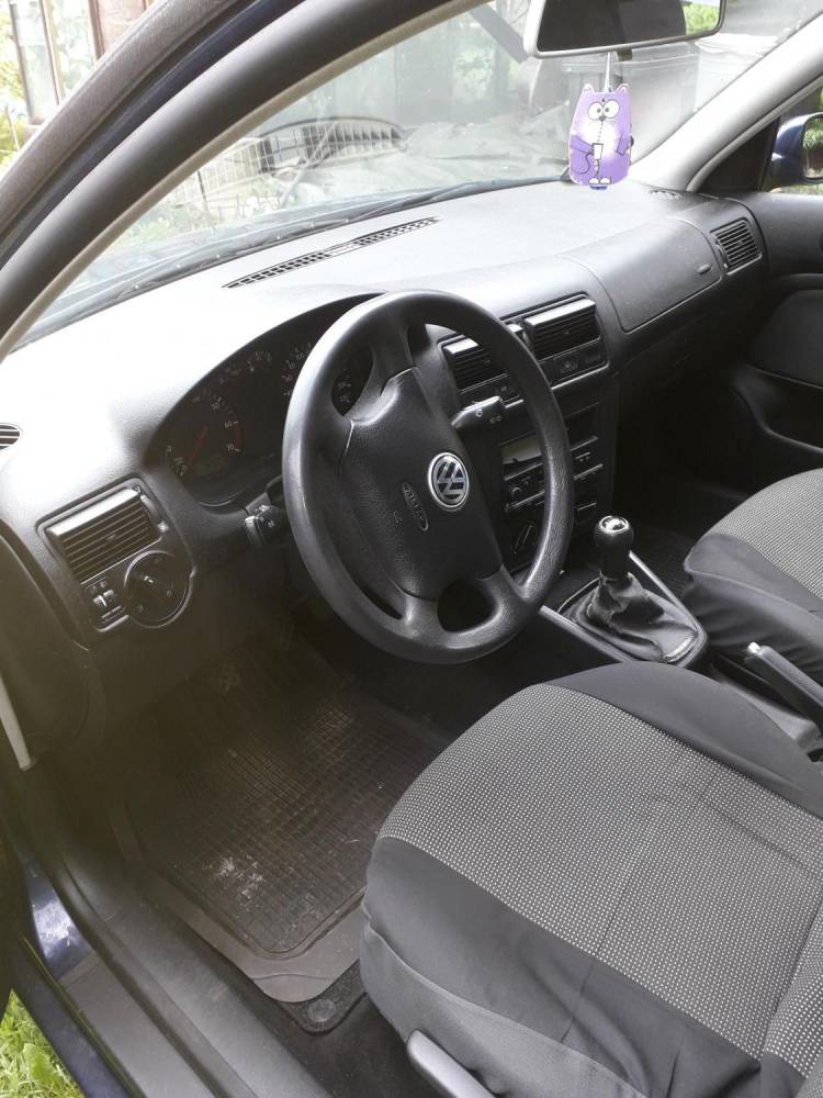 ox_sprzedam-vw-golf-iv