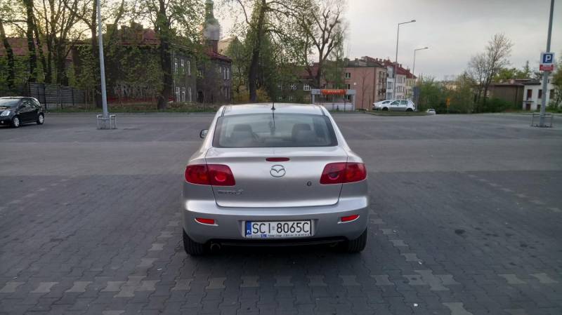 ox_mazda-3-sedan-wersja-top-sport