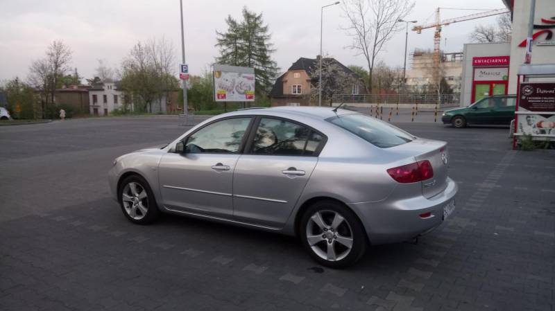 ox_mazda-3-sedan-wersja-top-sport