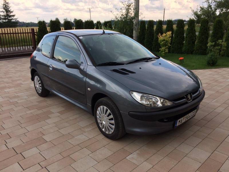 ox_peugeot-206-benzyna-2007r-klima