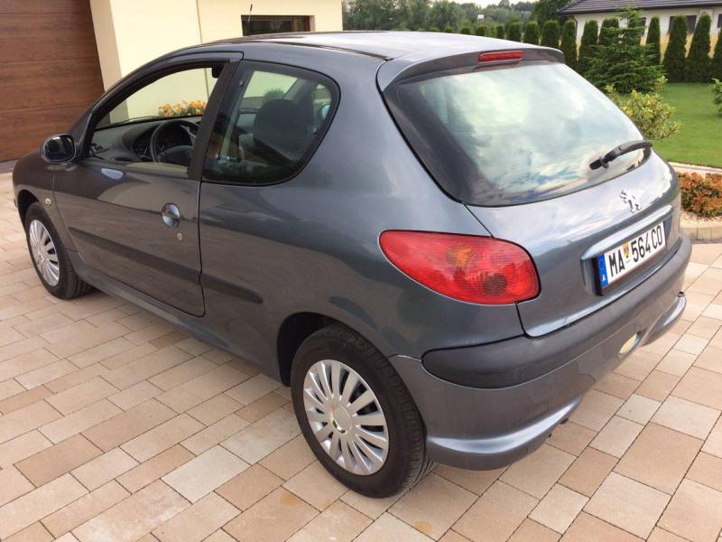 ox_peugeot-206-benzyna-2007r-klima