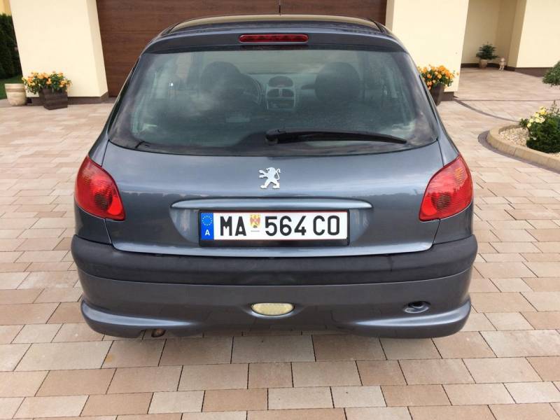 ox_peugeot-206-benzyna-2007r-klima