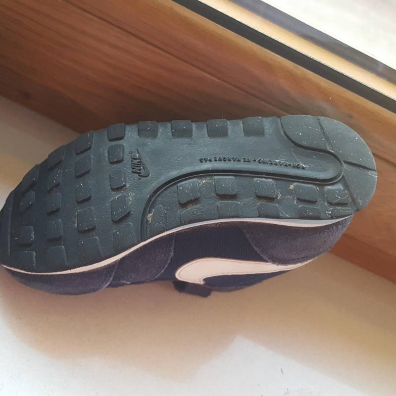 ox_sprzedam-buty-chlopiece-nike-rozm27-niebiesko-granatowe