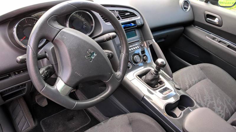 ox_peugeot-3008-16-hdiosoba-prywatna