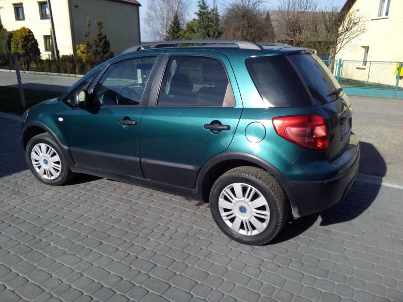 ox_fiat-sedici-naped-4x4-klimatyzacja-16-benzyna-107km