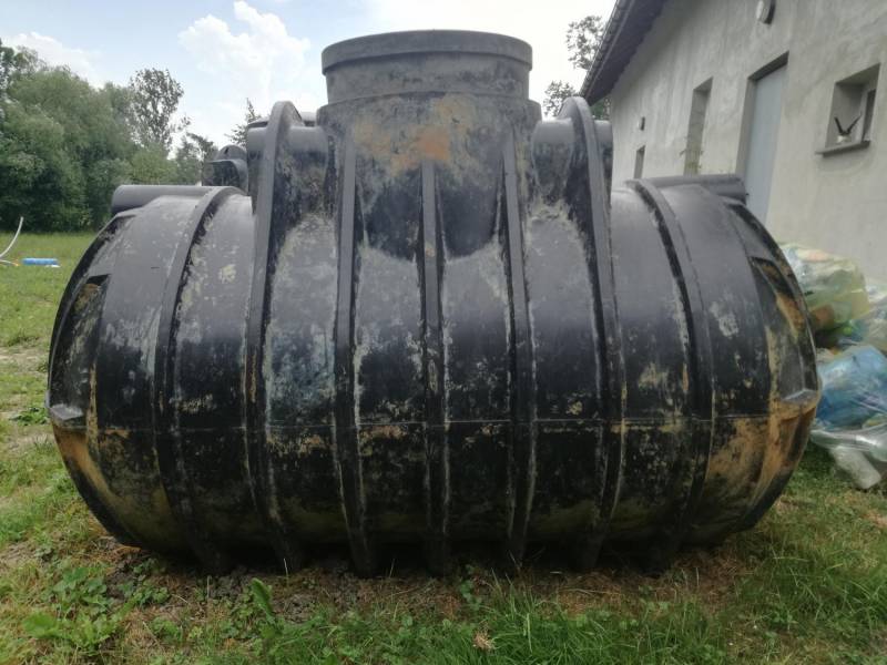 ox_zbiornik-na-szambo-2500l-x2