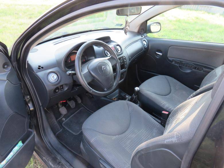 ox_citroen-c2-citroen-c2-14-hdi-ekonomiczny-2005-klima