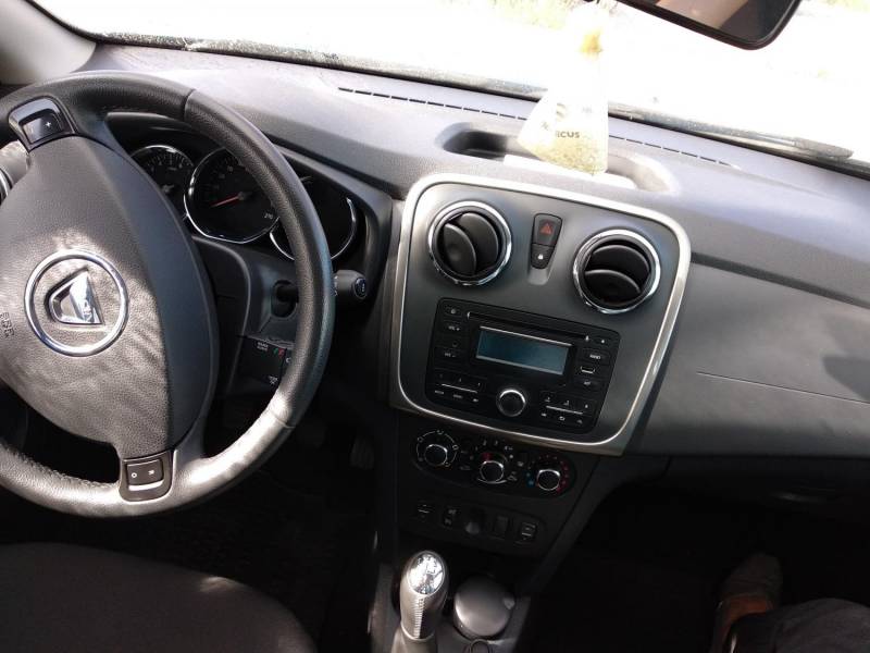 ox_sprzedam-samochod-dacia-sandero-stepway-2015r-898cm3-66kw90km
