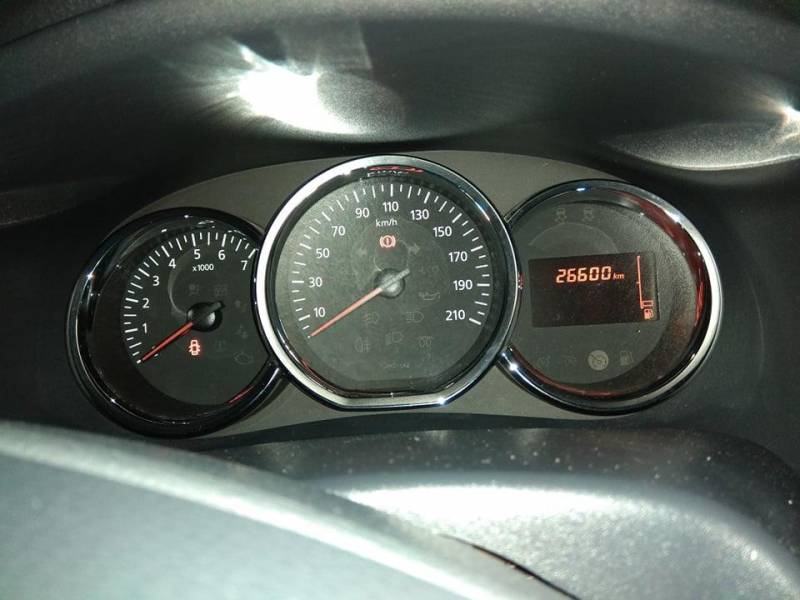 ox_sprzedam-samochod-dacia-sandero-stepway-2015r-898cm3-66kw90km