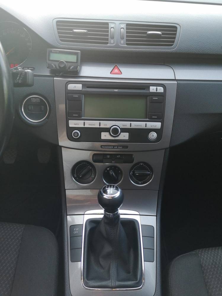 ox_volkswagen-passat-19-tdi-105km-2008-bluemotion