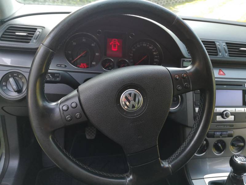 ox_volkswagen-passat-19-tdi-105km-2008-bluemotion