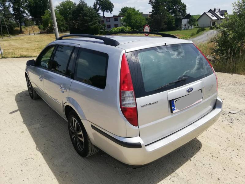 ox_ford-mondeo-kombi-18-klima