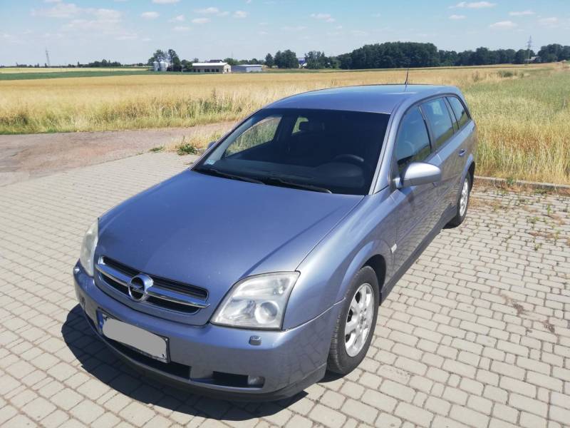 ox_opel-vectra-c-kombi-19cdti-8v-120km-xenon-2005r