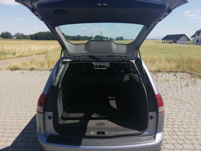 ox_opel-vectra-c-kombi-19cdti-8v-120km-xenon-2005r
