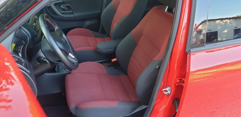 ox_skoda-fabia-12-tsi-monte-carlo-climatronik-tempomat-79000km-2013r