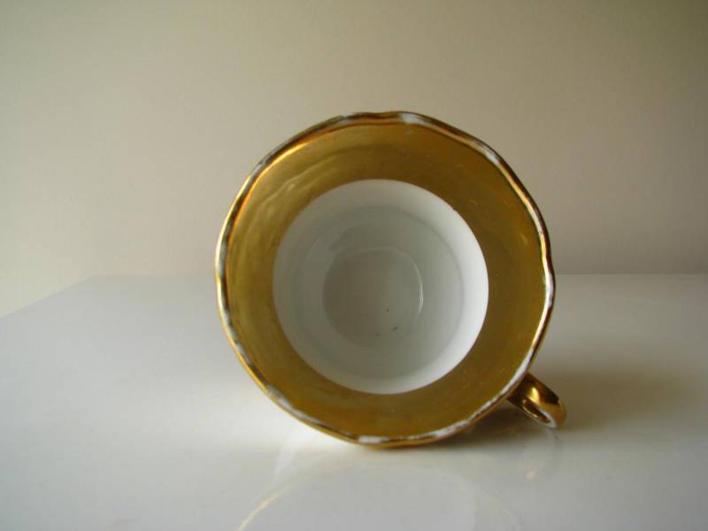 ox_piekna-porcelanowa-zlocona-filizanka-z-talerzykiem-i-dusza