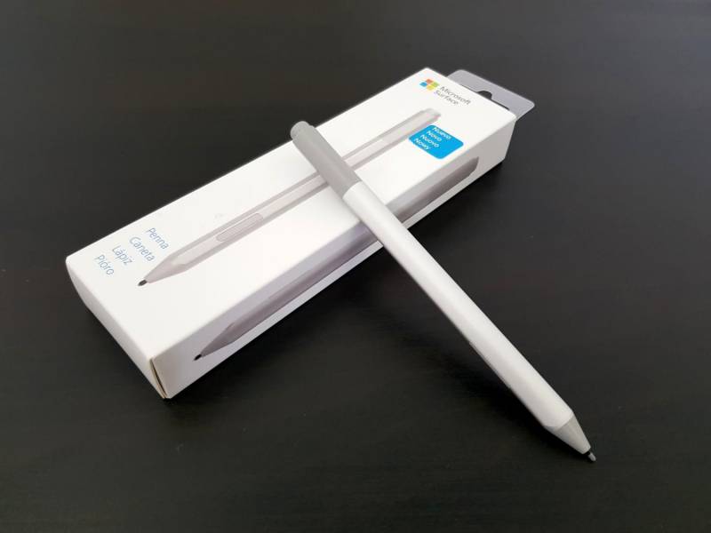 ox_laptop-2-w-1-microsoft-surface-pro-i5-7300u8gb256ssdwin10p-dodatki