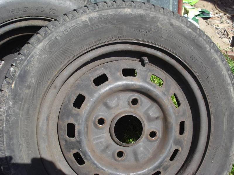 ox_sprzedam-2kola-do-matiza-z-oponami-michelin