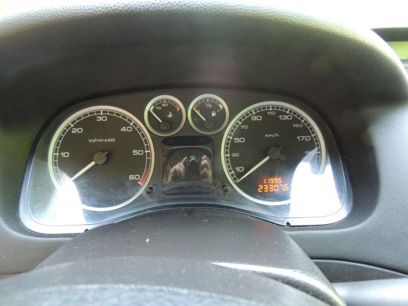 ox_peugeot-307-20-diesel-hdi-2003